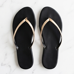 LILA GOLDEN